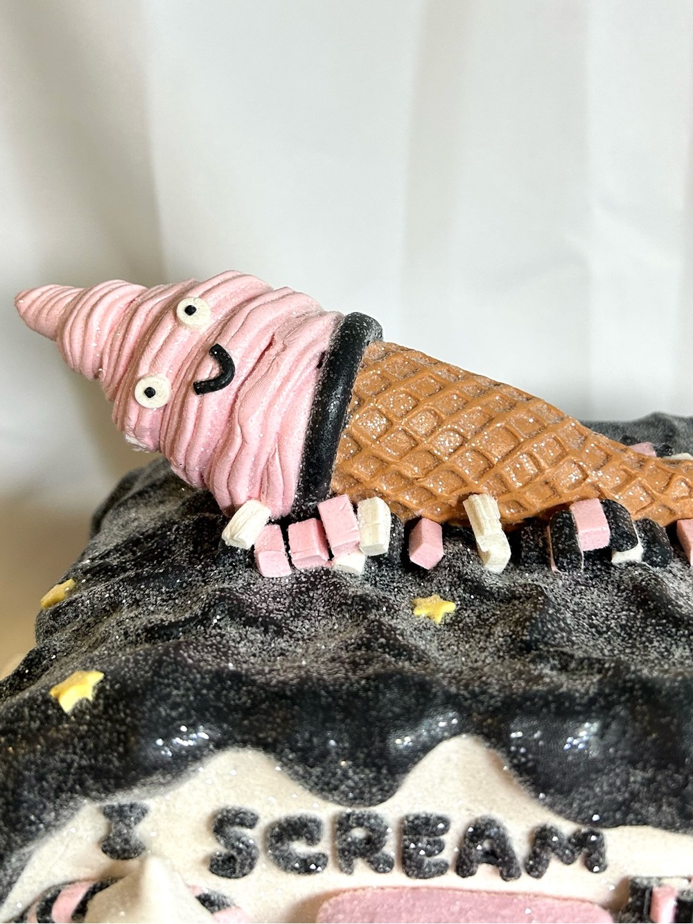 Candy Corn Lane ‘I Scream’ Ice Cream Truck Halloween LED Decor NWT - Picture 5 of 13